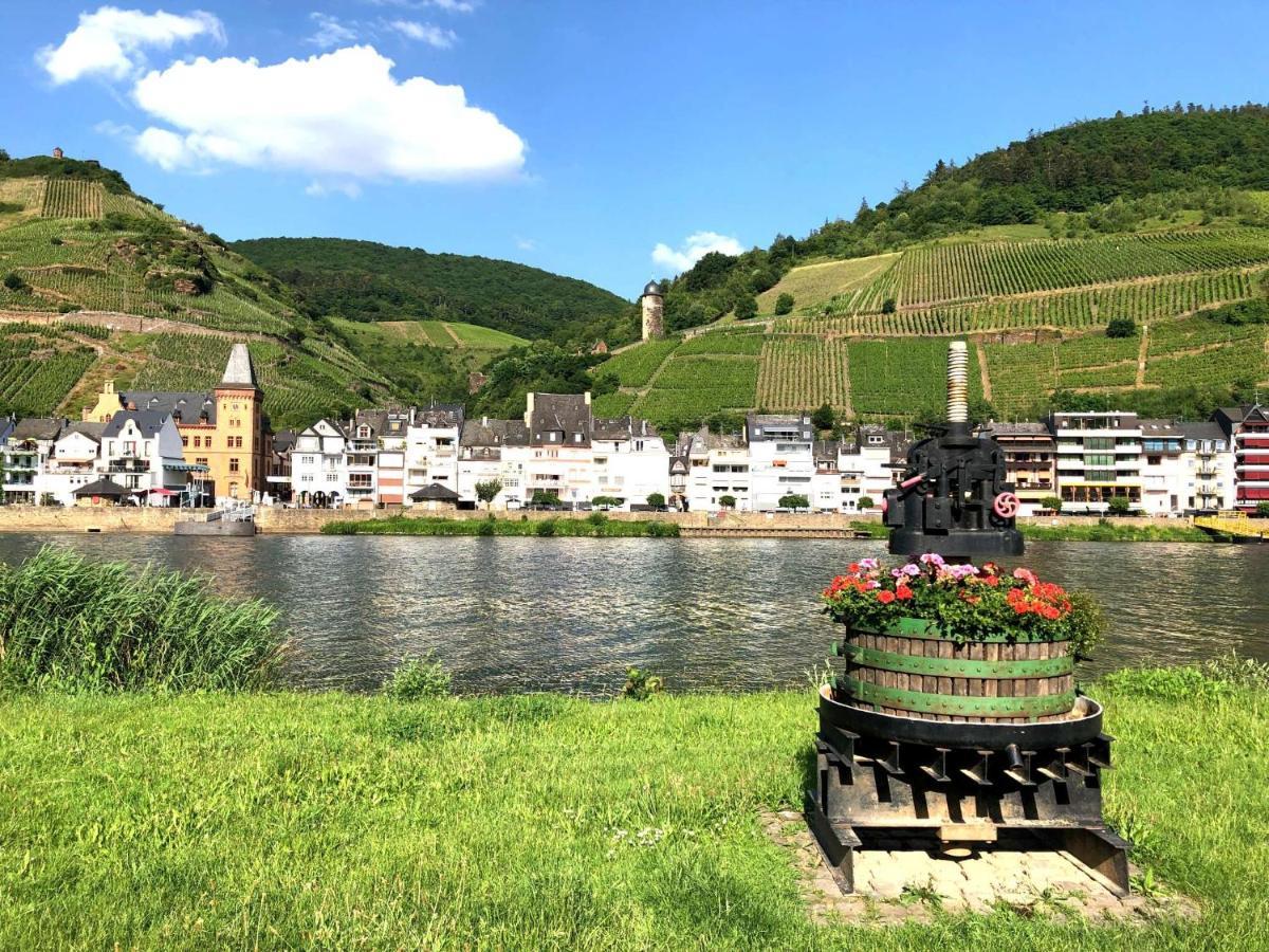 Ferienwohnungen Merl Zell an der Mosel Exterior foto